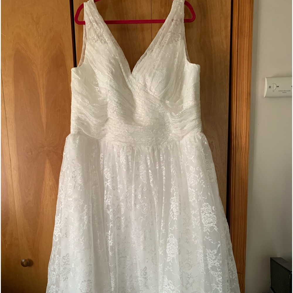 Wedding Dress…Plus Size… Lace, beautiful!